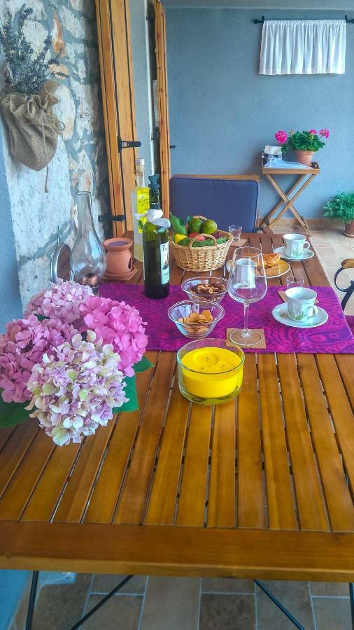 Apartment Li Tar-Vabriga Εξωτερικό φωτογραφία